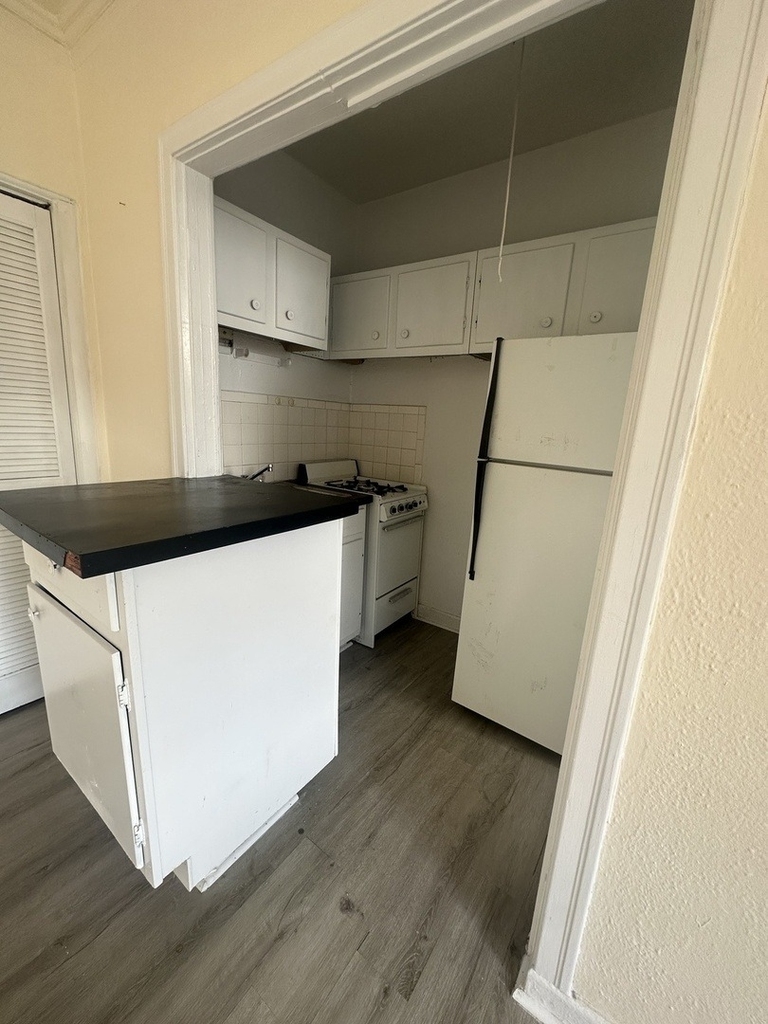 633 W Deming Street - Photo 3