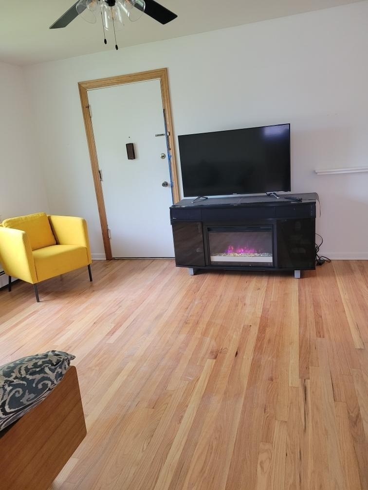 1725 Howard Avenue W - Photo 1