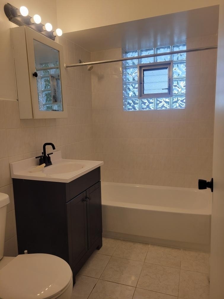 1725 Howard Avenue W - Photo 11