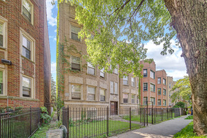 8146 S Maryland Avenue - Photo 0