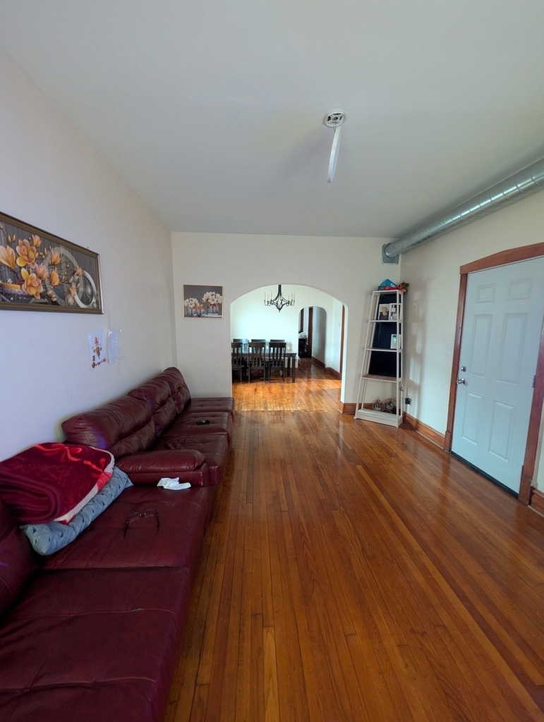 5433 S Millard Avenue - Photo 2