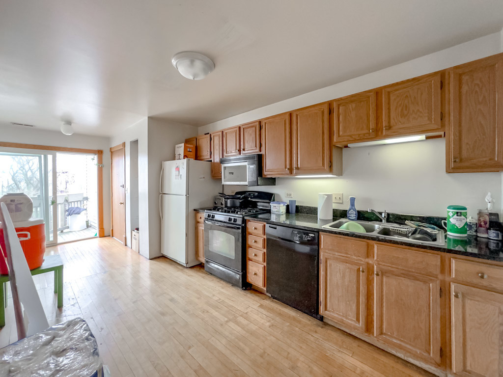 6711 N Sheridan Road - Photo 2