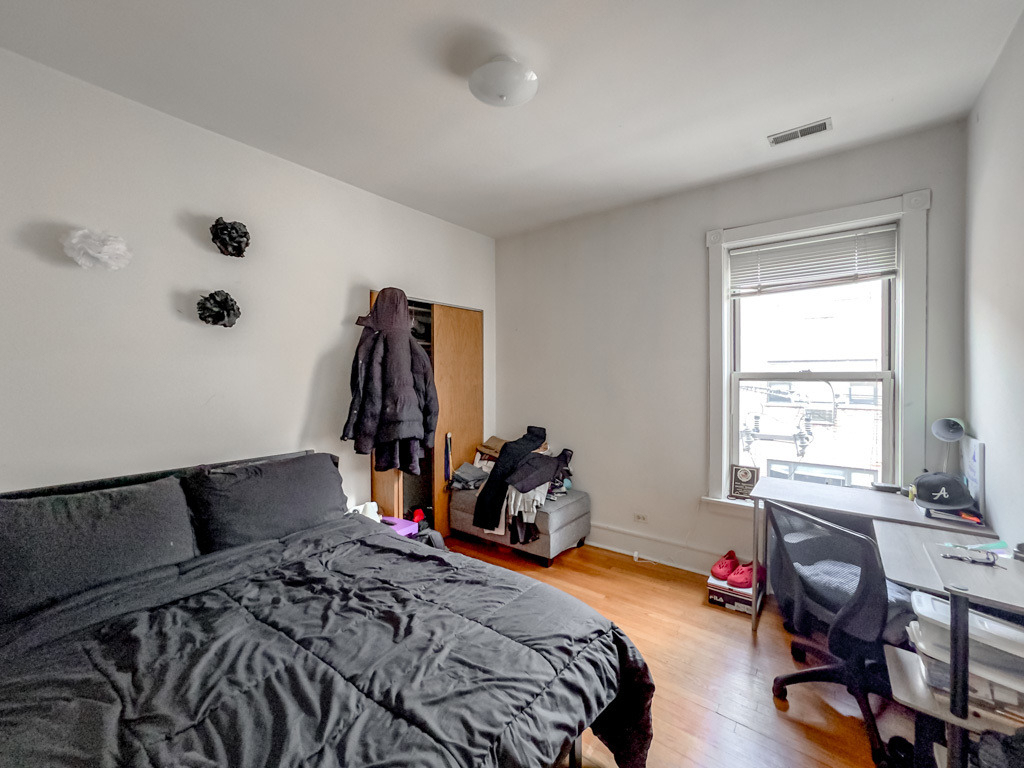 6711 N Sheridan Road - Photo 12
