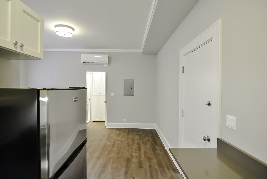 817 W Lakeside Place - Photo 6