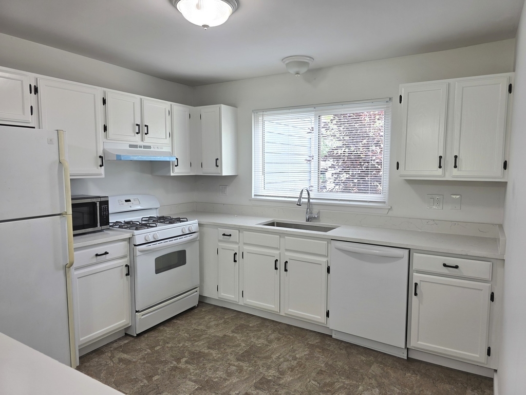 951 Glouchester Circle - Photo 3