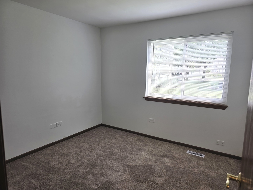 951 Glouchester Circle - Photo 11