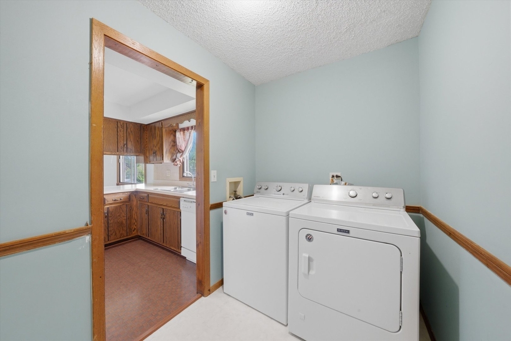 19444 Wolf Road - Photo 12