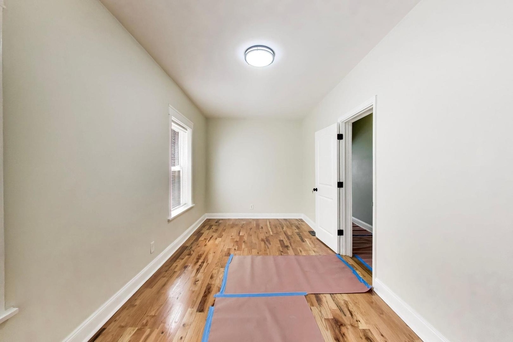 43 N Menard Avenue - Photo 11