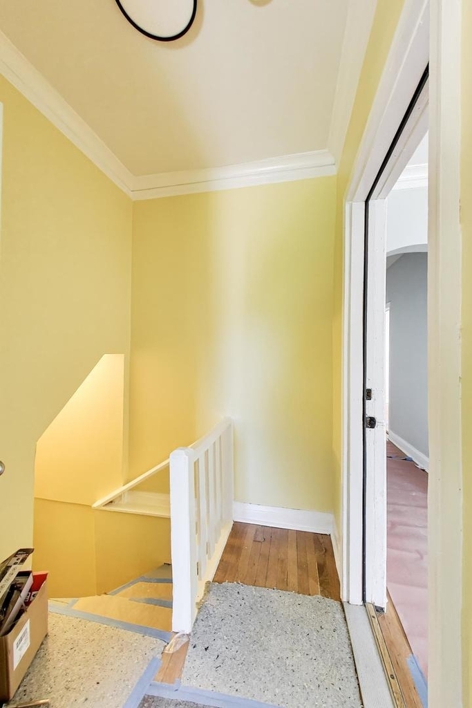 43 N Menard Avenue - Photo 2