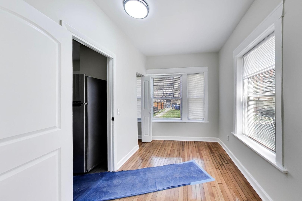 43 N Menard Avenue - Photo 12
