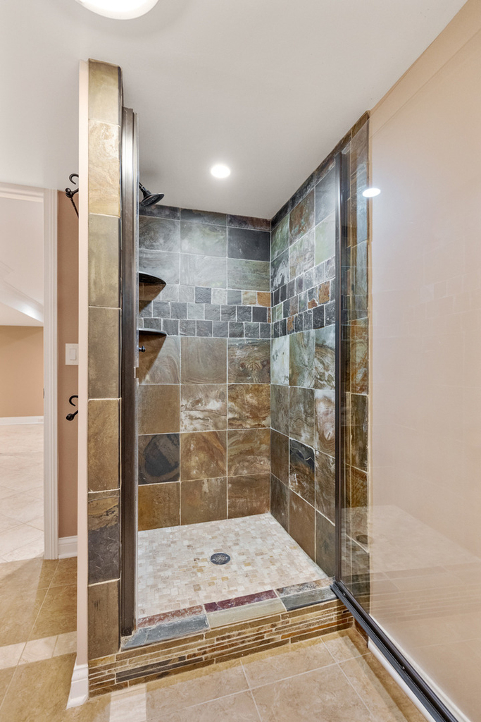 740 Lakeview Point - Photo 21