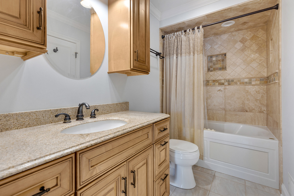 740 Lakeview Point - Photo 16