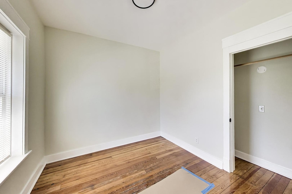 43 N Menard Avenue - Photo 17