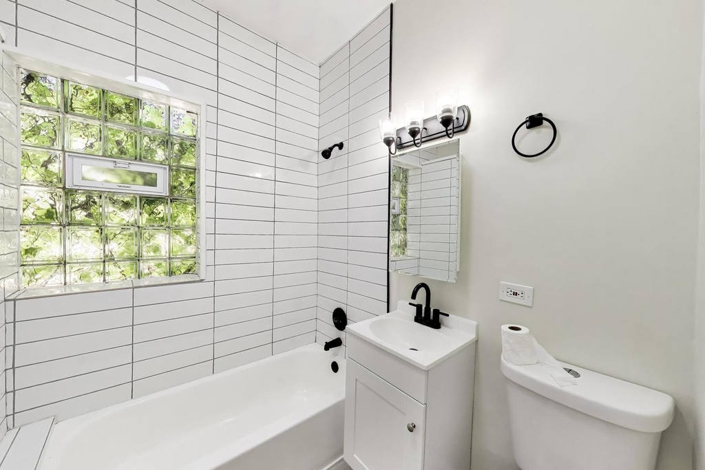 43 N Menard Avenue - Photo 13