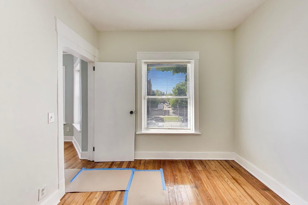 43 N Menard Avenue - Photo 12