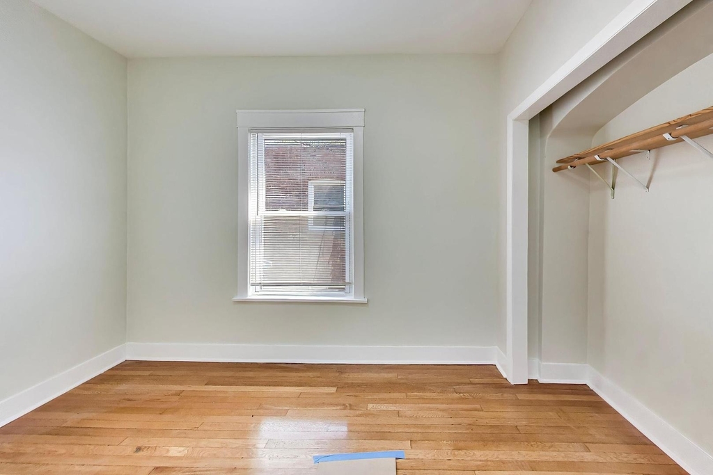 43 N Menard Avenue - Photo 11