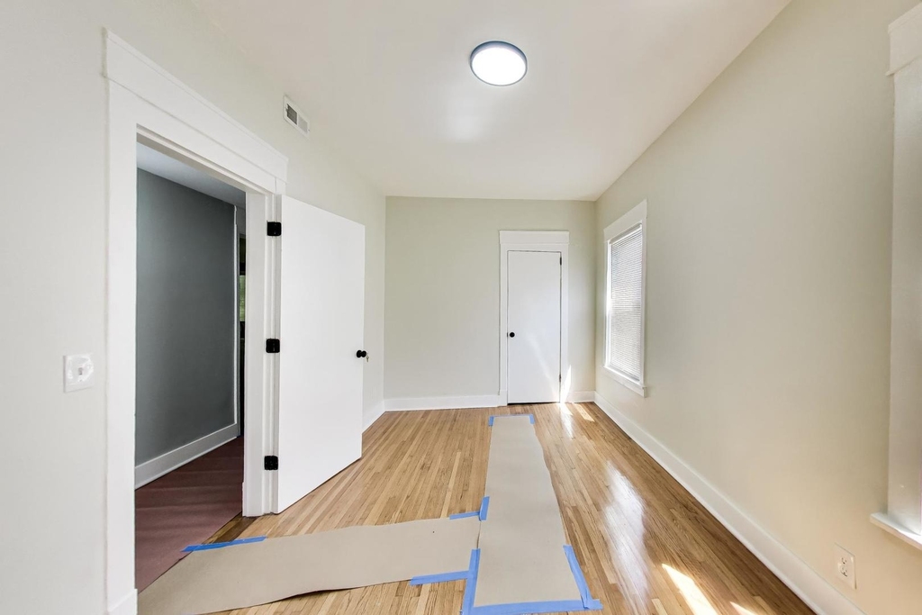 43 N Menard Avenue - Photo 15