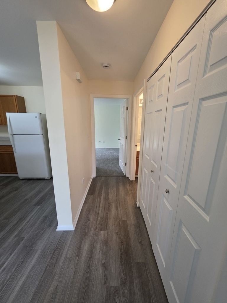 101 Silverstone Drive - Photo 8