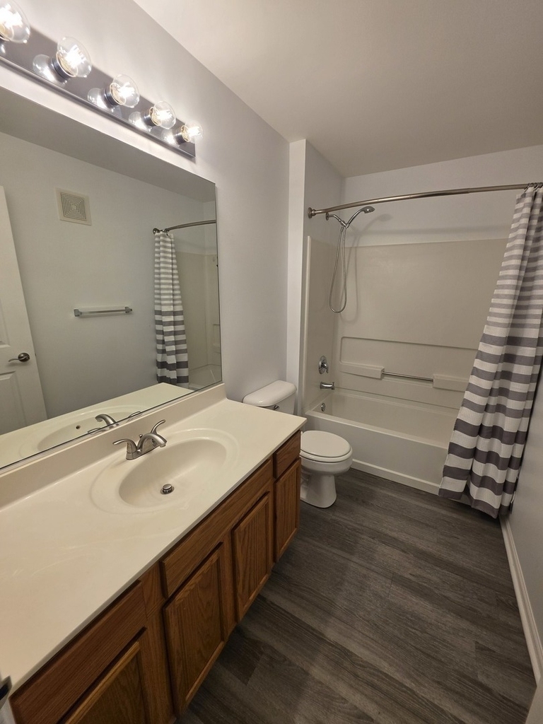 101 Silverstone Drive - Photo 17