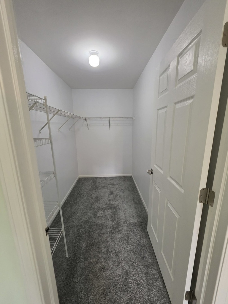 101 Silverstone Drive - Photo 16