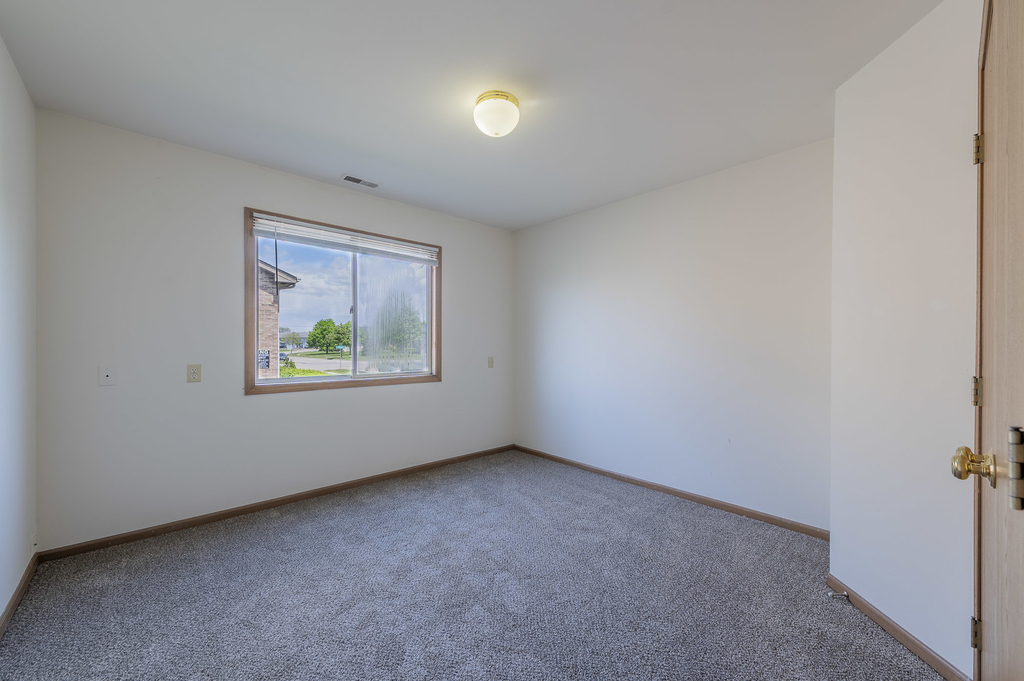 915 Spiros Court - Photo 9
