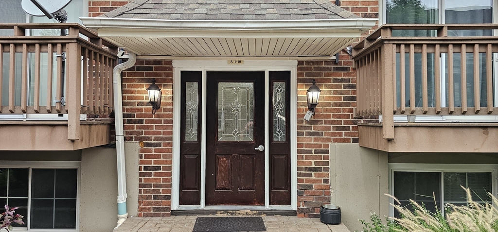 833 Village Quarter Road - Photo 1