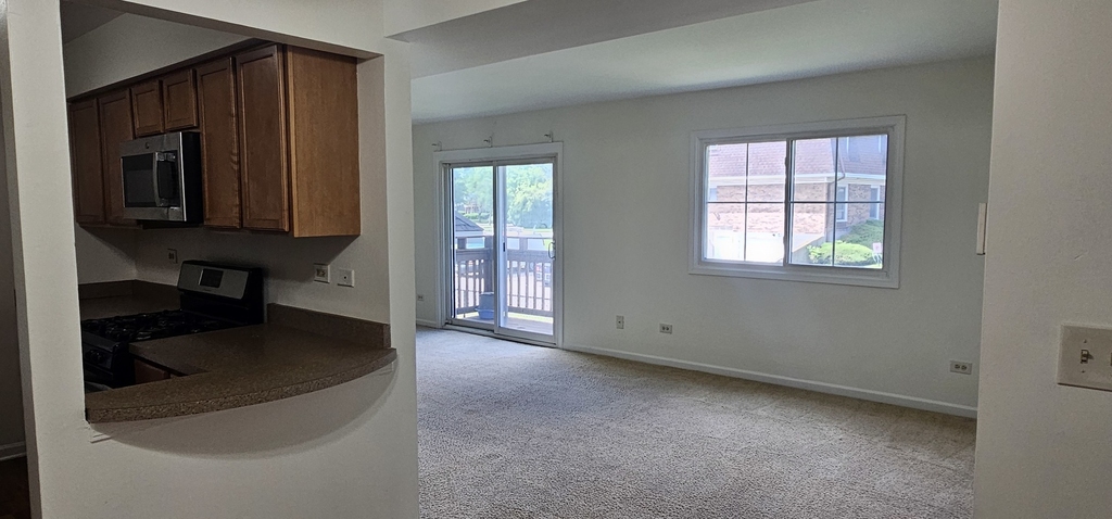 833 Village Quarter Road - Photo 12