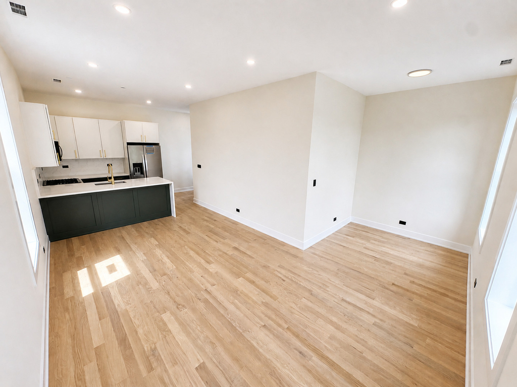 1416 N Maplewood Avenue - Photo 3