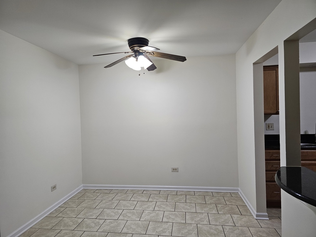 833 Village Quarter Road - Photo 7
