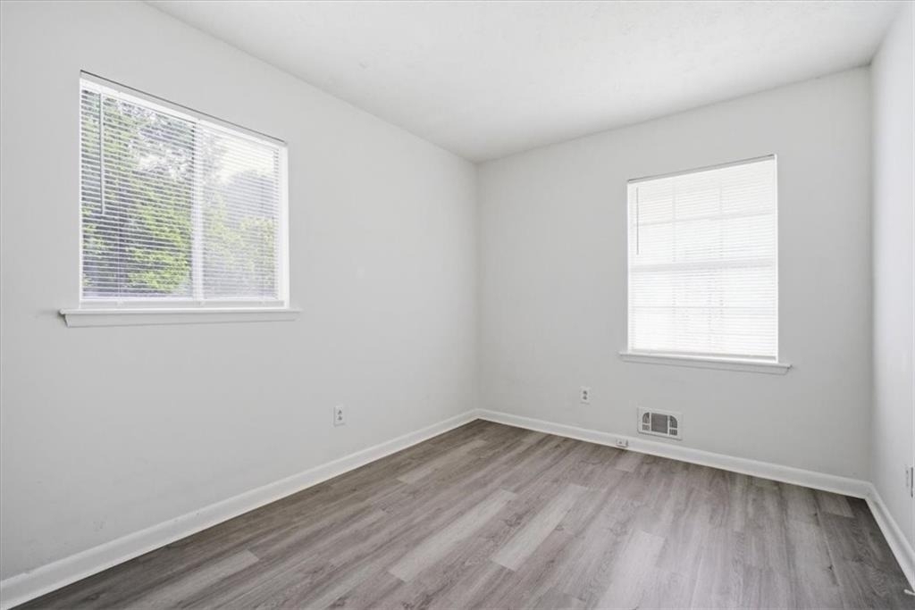 1947 Grange Drive Se - Photo 9