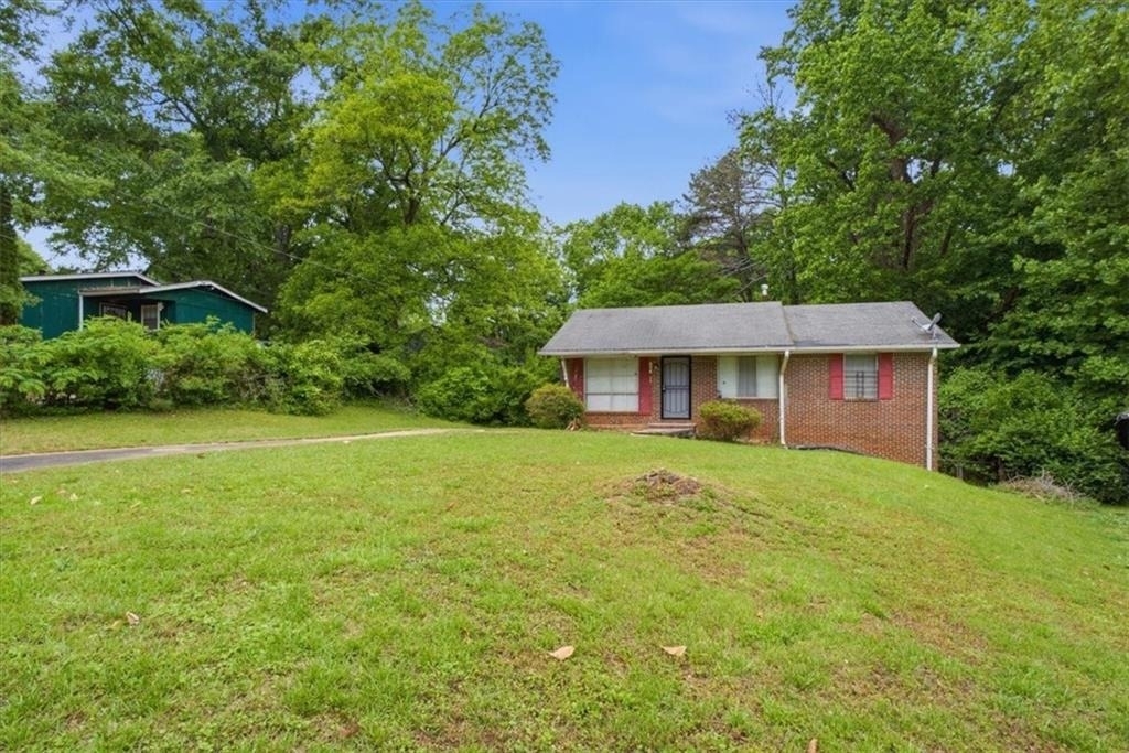 1947 Grange Drive Se - Photo 2