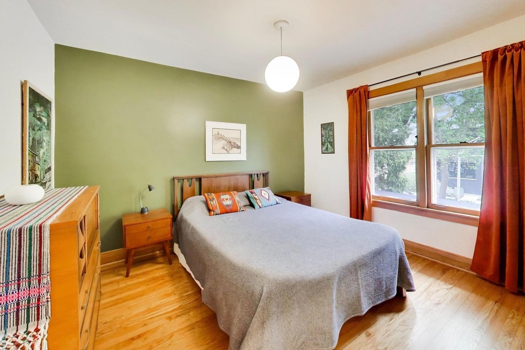 3926 N Ridgeway Avenue - Photo 20