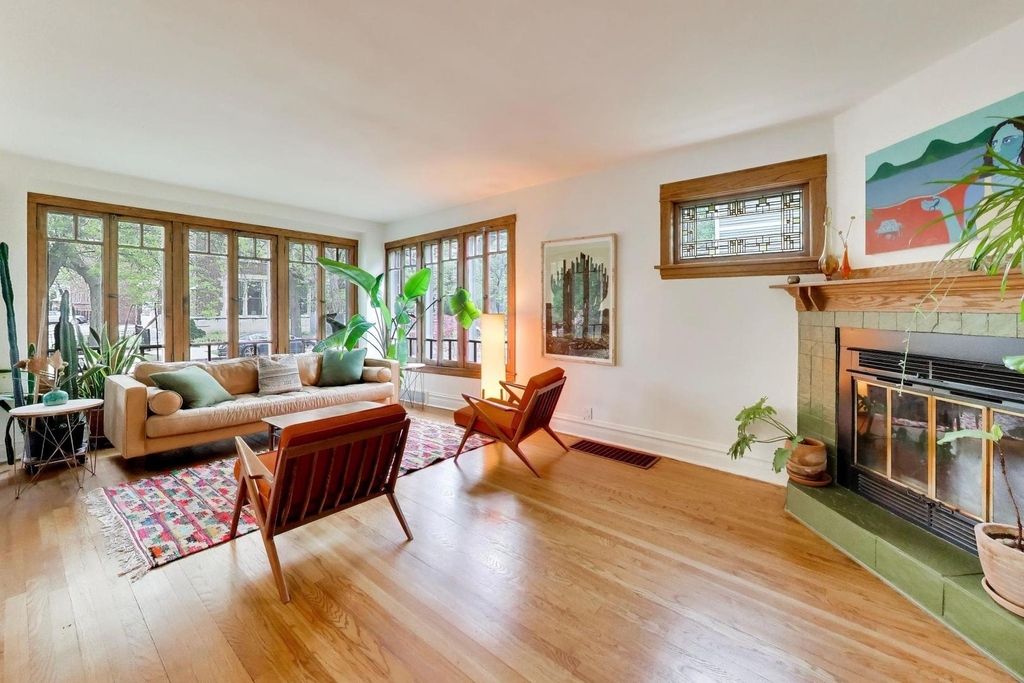 3926 N Ridgeway Avenue - Photo 7