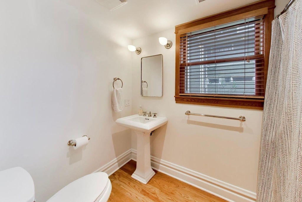 3926 N Ridgeway Avenue - Photo 15