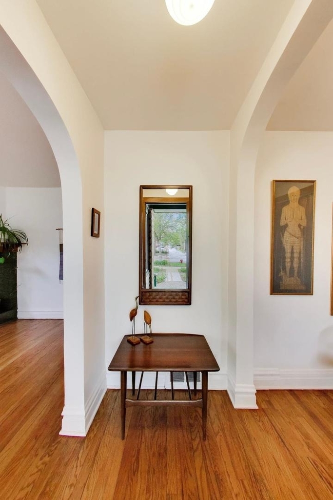 3926 N Ridgeway Avenue - Photo 5