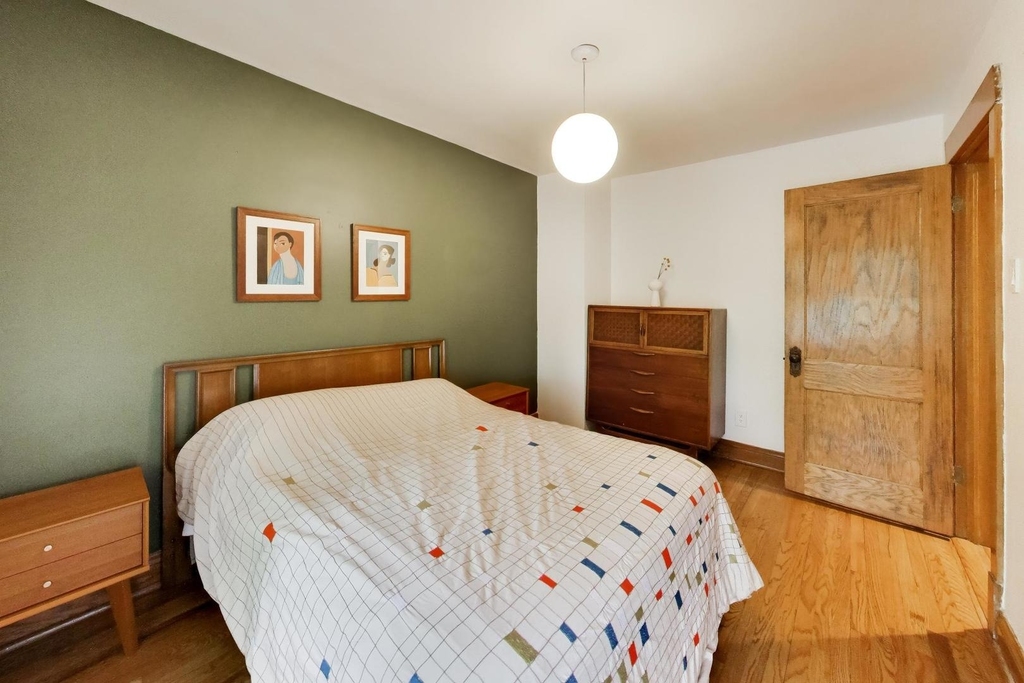 3926 N Ridgeway Avenue - Photo 23