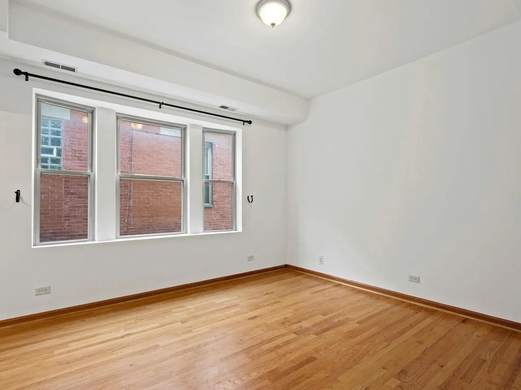 6133 S Drexel Avenue - Photo 9