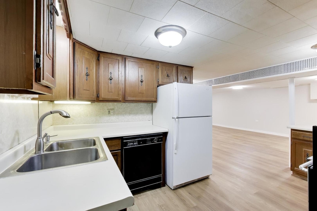 8212 W Walsh Lane - Photo 14