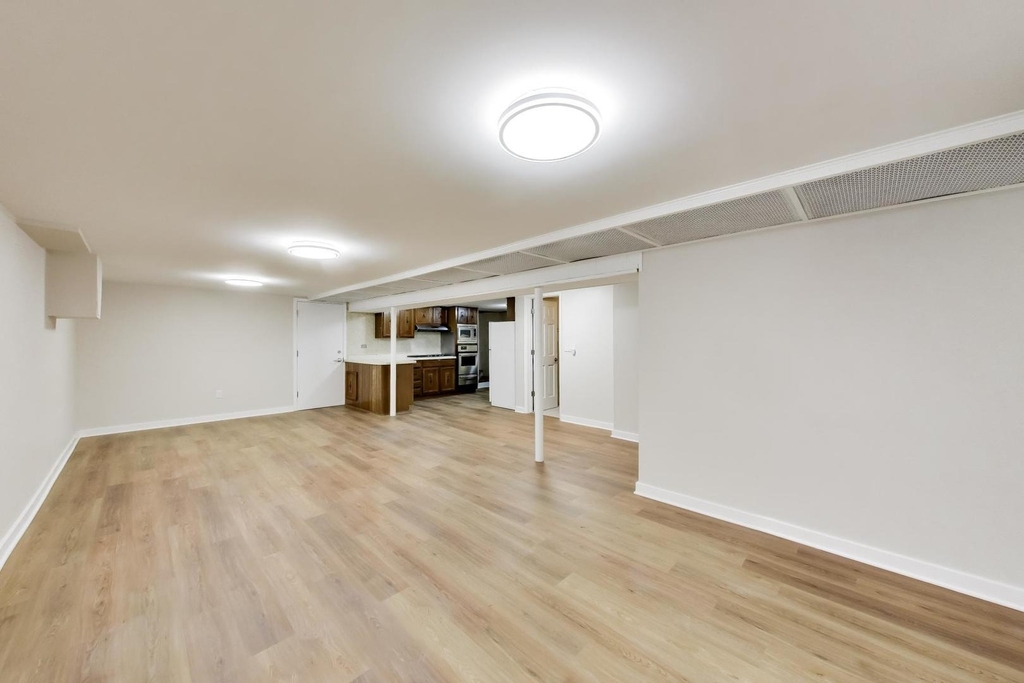 8212 W Walsh Lane - Photo 12