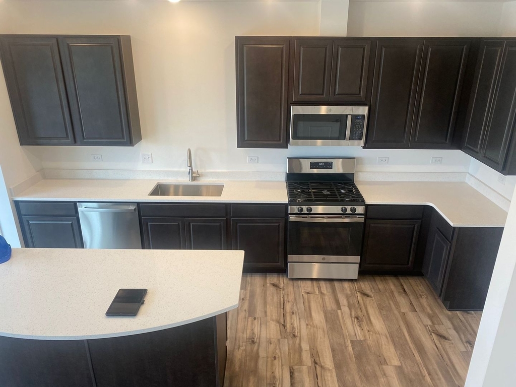 638 Wolverine Drive - Photo 3