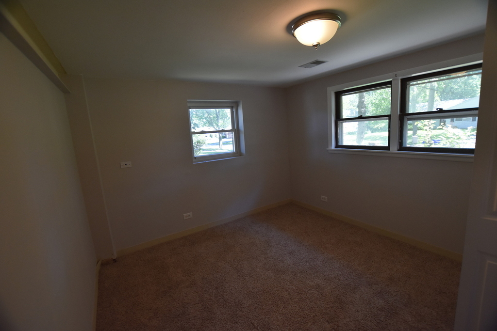 7852 Sprucewood Avenue - Photo 37