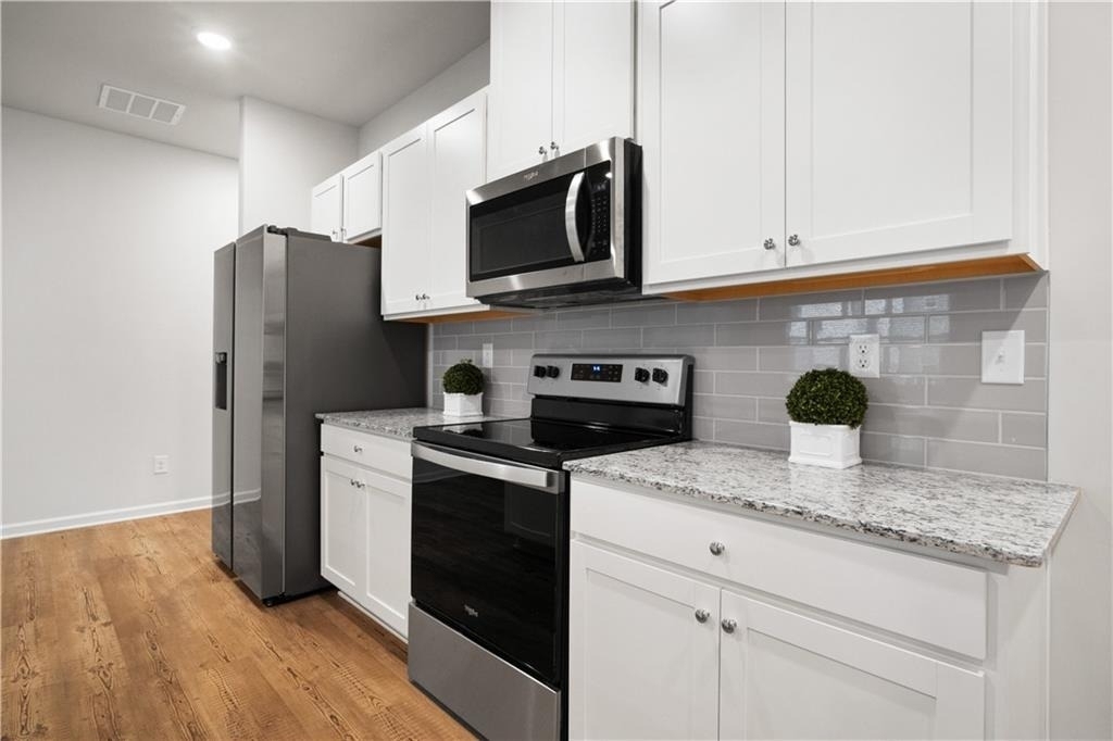 5332 Melbourne Lane - Photo 3