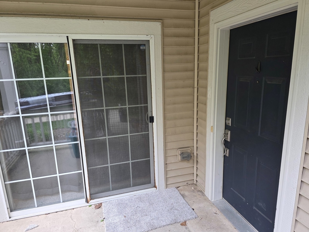 2250 Aurora Drive - Photo 2