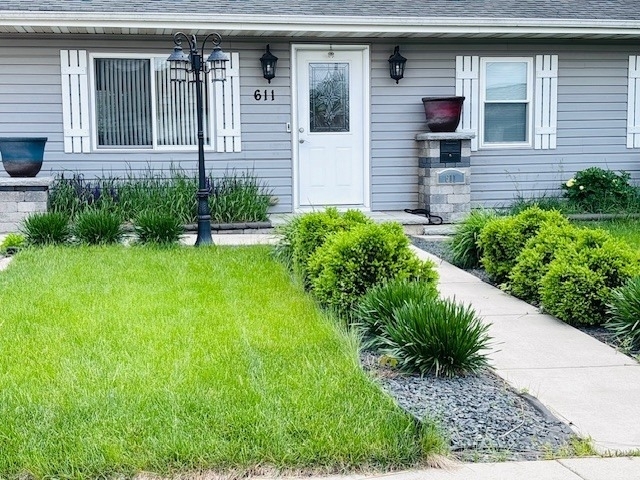 611 Nelson Avenue - Photo 1
