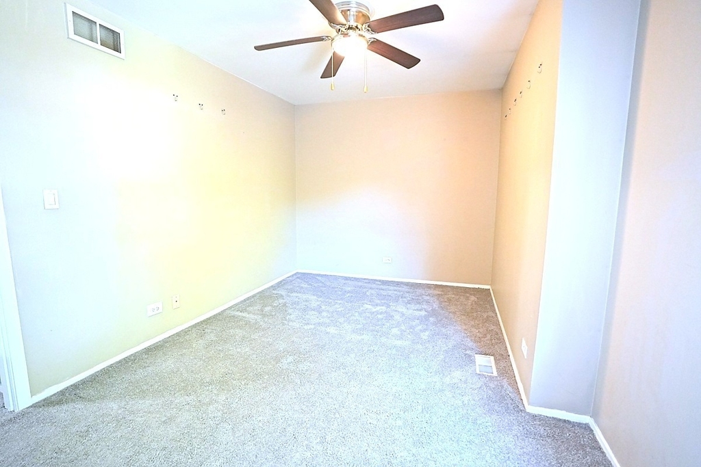2684 Waterford Court - Photo 13
