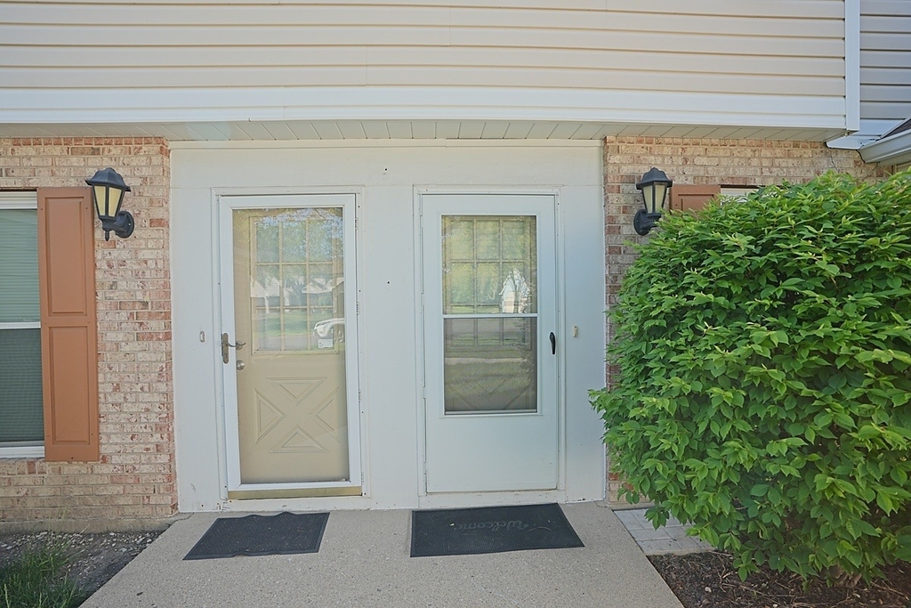 2684 Waterford Court - Photo 2