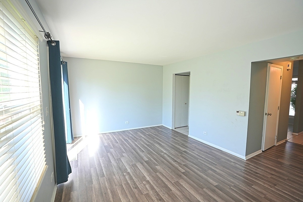 2684 Waterford Court - Photo 6