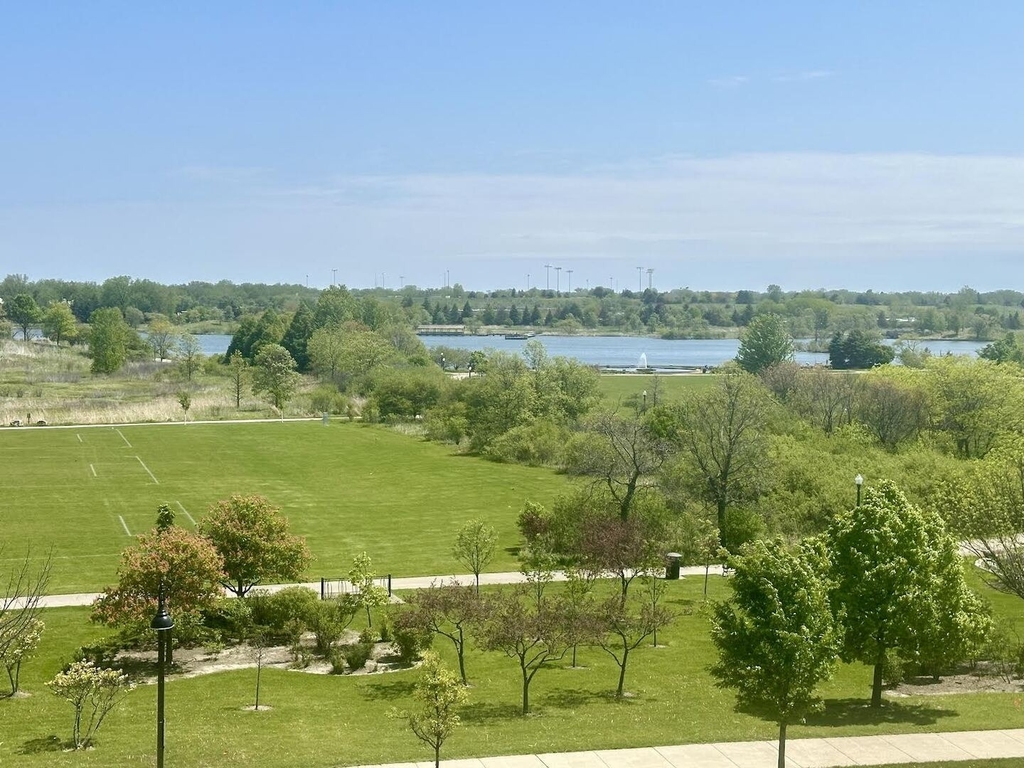 2004 Patriot Boulevard - Photo 2