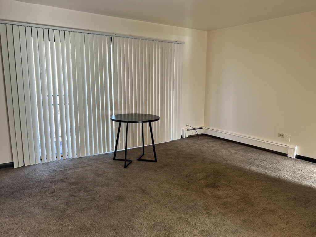 1850 State Street - Photo 4