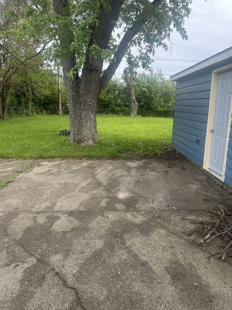 411 Huron Street - Photo 16